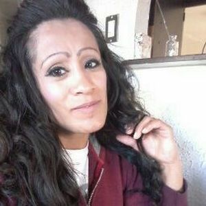 Meet your Posher, Lorina